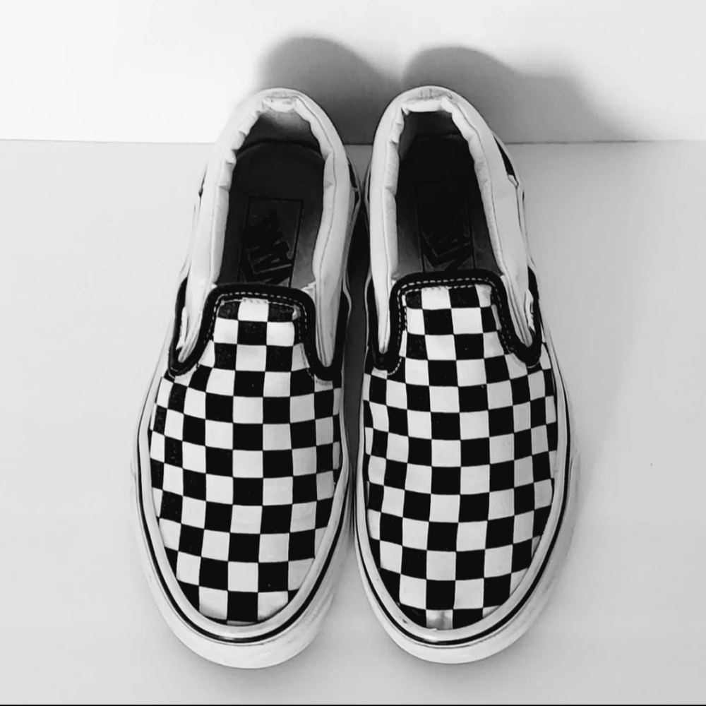 CLASSIC CHECKERBOARD VANS #98